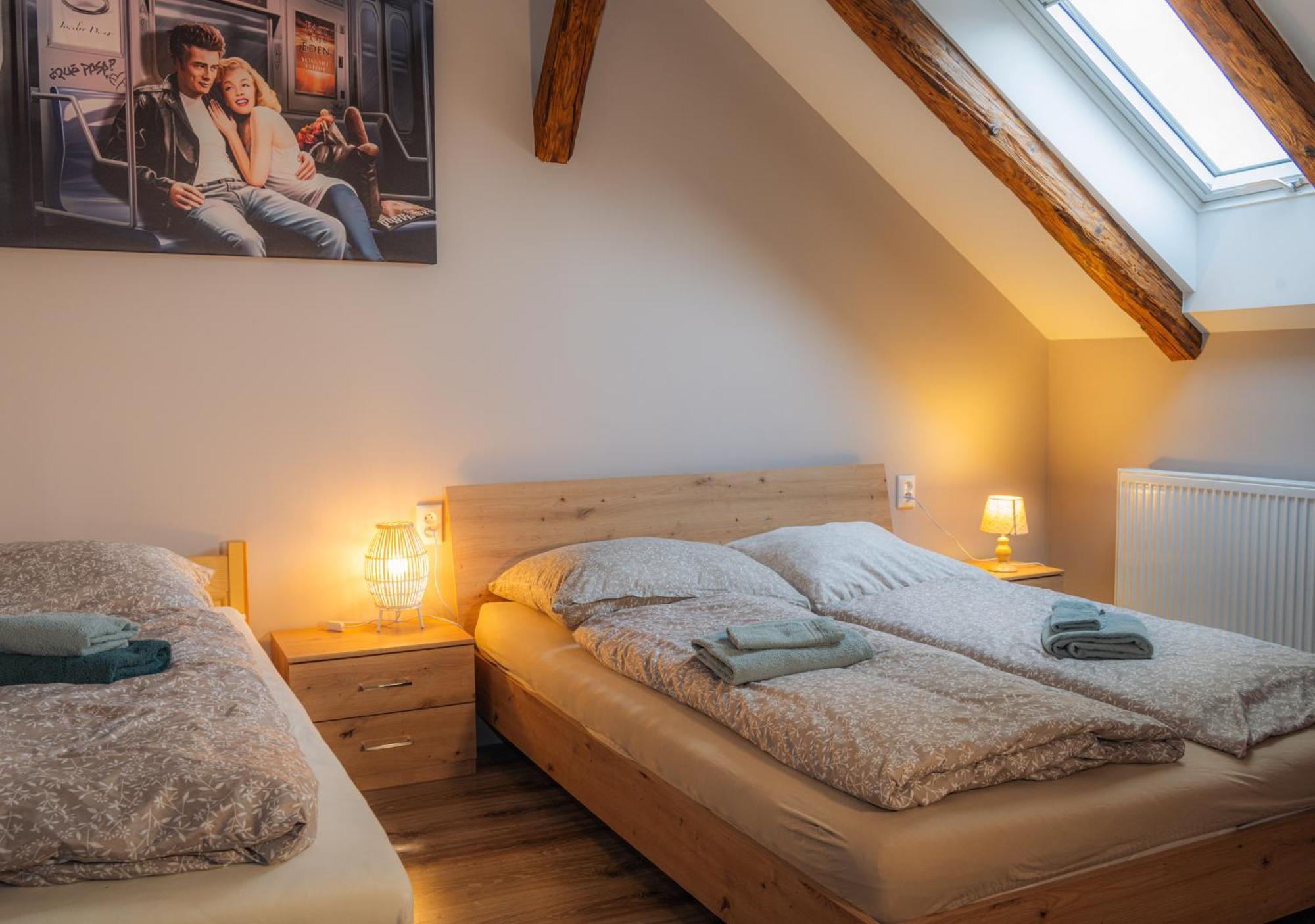 Apatman Fellini House Lägenhet Trenčín Exteriör bild